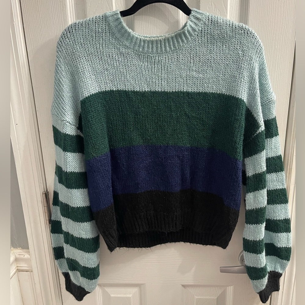 True Craft sweater size medium
